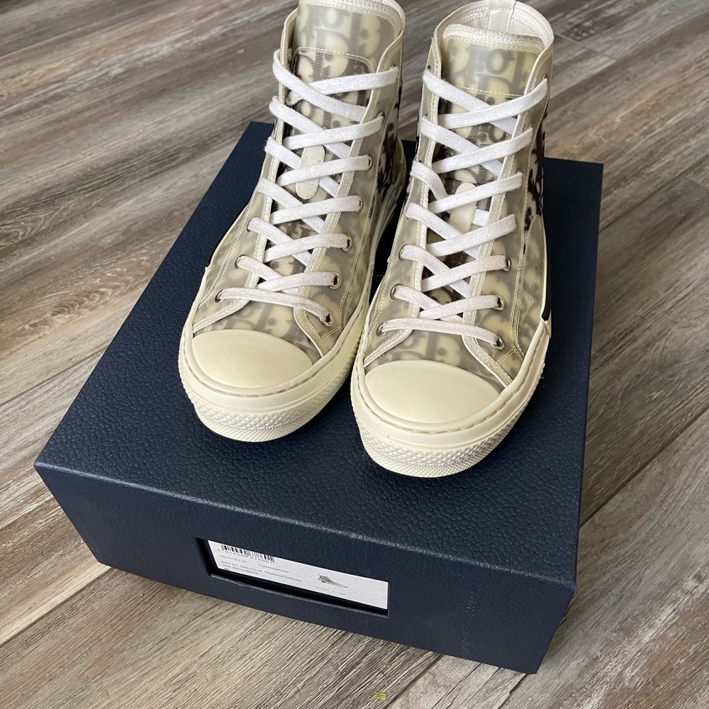 B23 HIGH-TOP SNEAKER
White and Black Dior Oblique Canvas size 40 - Picture 4 of 7